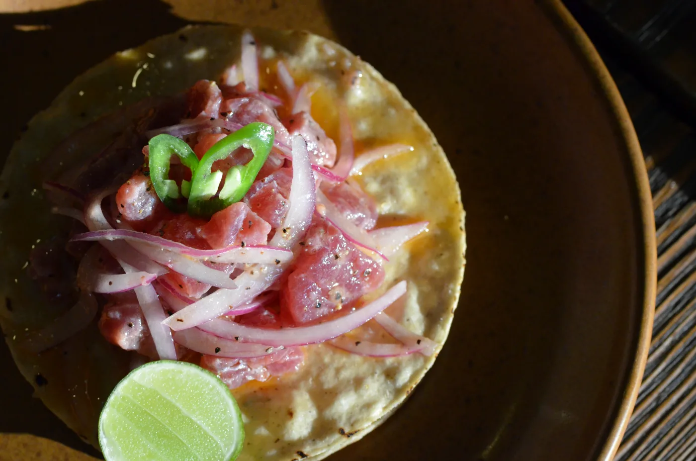 Tostada de atún en Don Gato Taquería de Mar, Topolobampo